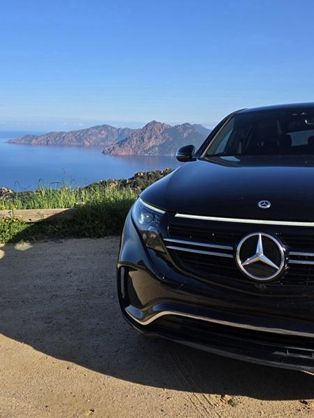 Private VTC Mercedes vehicle, parked in Piana on an excursion from Porto (Ota)