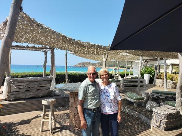 VIp customers at the Arone Bay restaurant on a private VTC tour of Porto (Ota)